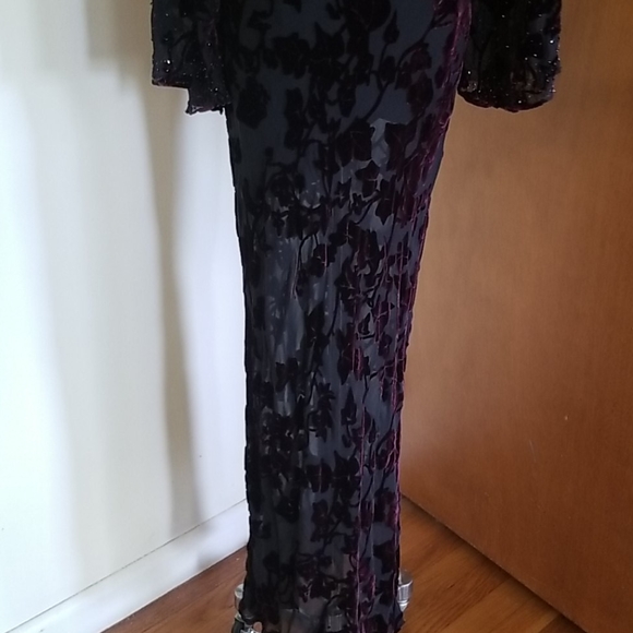 Papell Boutique Evening velvet burnout gown - Picture 6 of 7